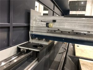 laserski stroj za rezanje vlakana male veličine automatsko pozicioniranje 800 vata